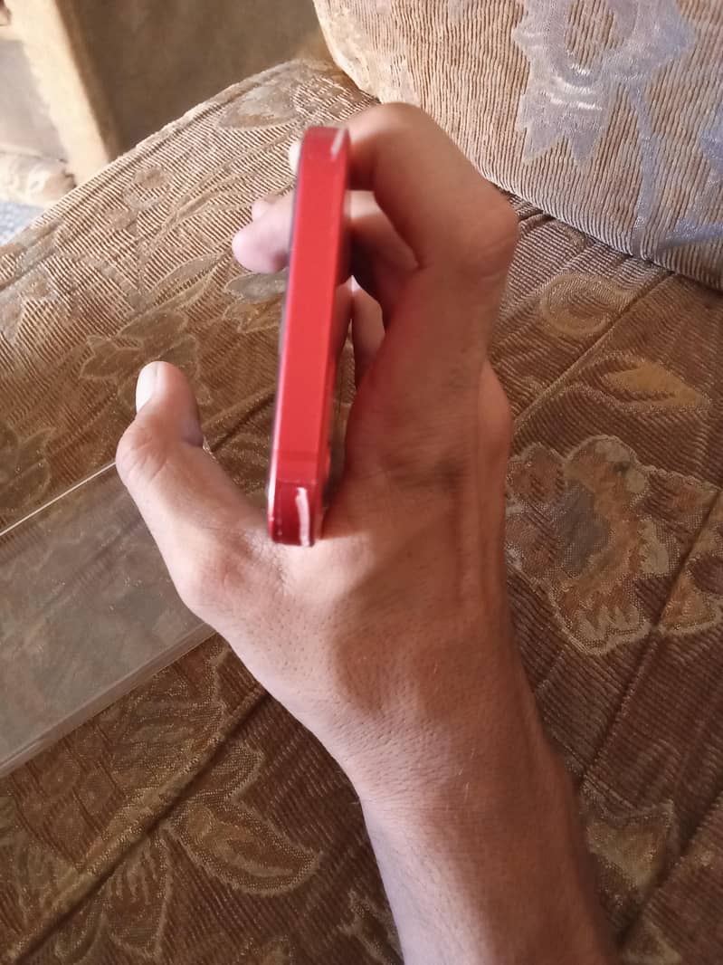 Apple iPhone 12 6