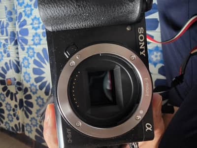 Sony A6000 camera + TT artisan 50mm lens