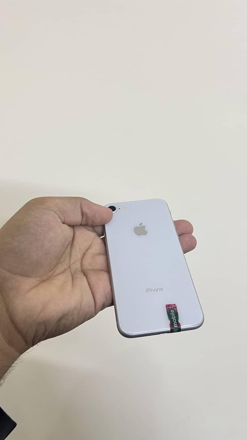 Apple iPhone 8 Sim Working 4