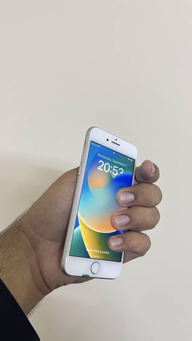 Apple iPhone 8 Sim Working 6