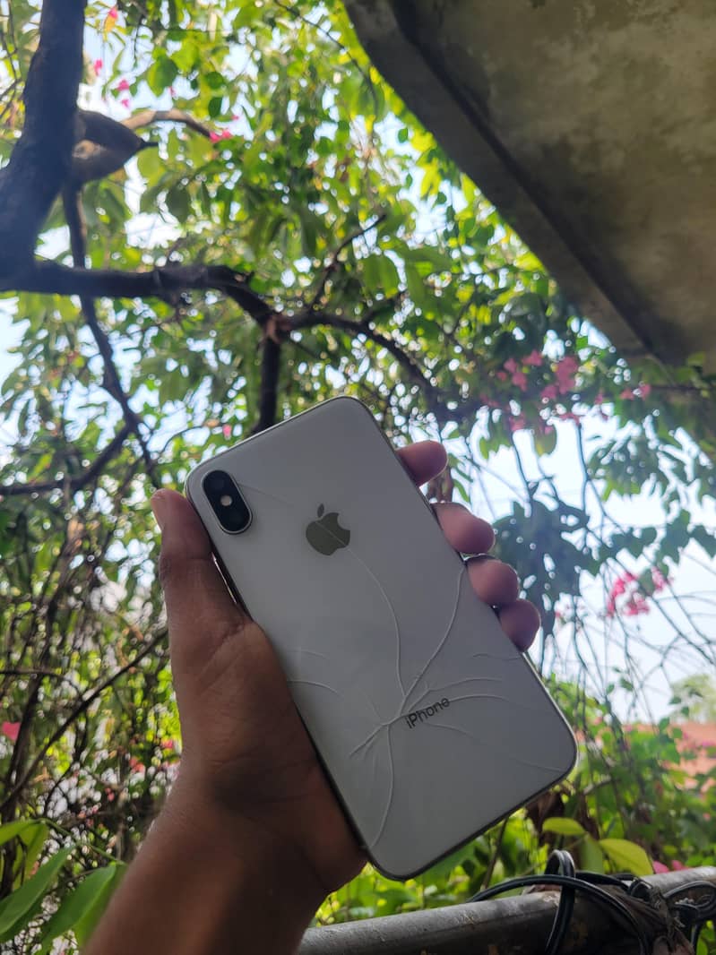 Apple iPhone X 5