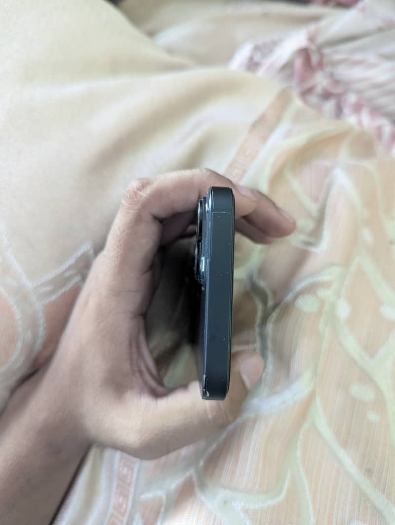 Apple iPhone 14 2