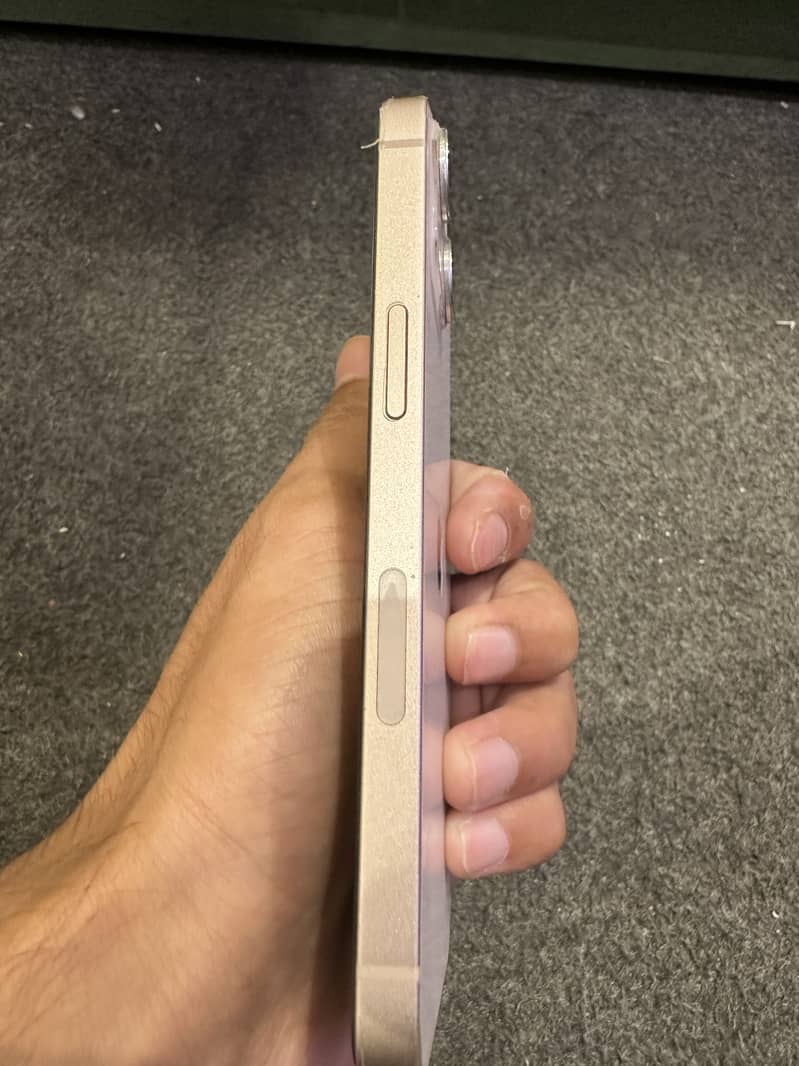 Apple iPhone 13 3