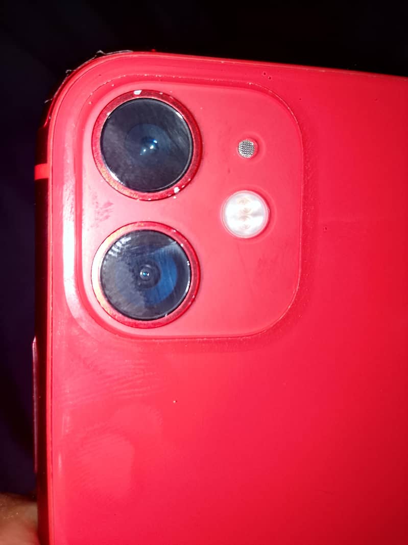 Apple iPhone 11 4