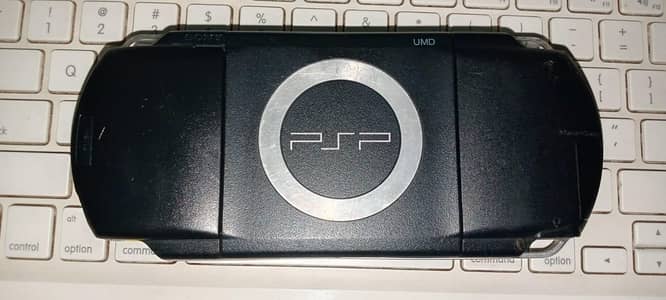 Sony PSP 1000 (PSP Fat) – Modded + SD Card + 3 UMDs