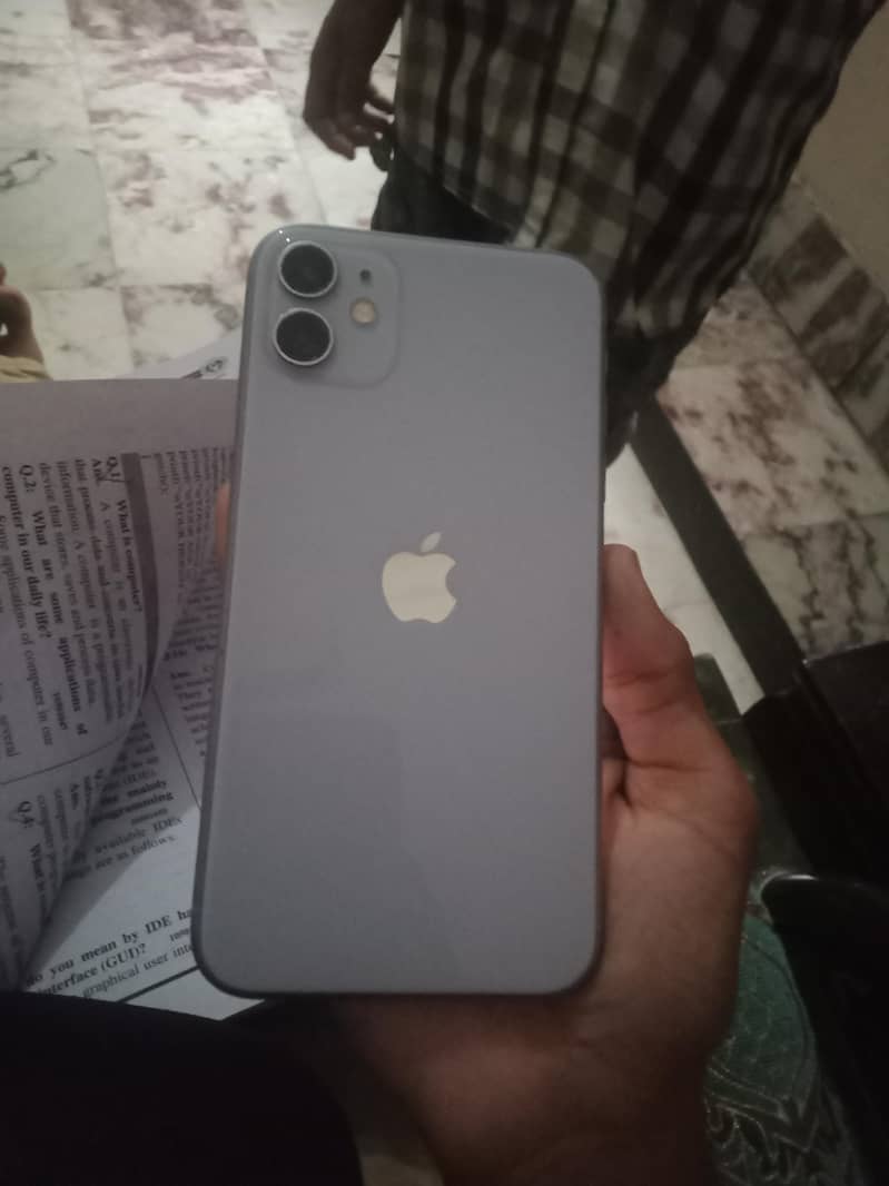 iPhone 11 2