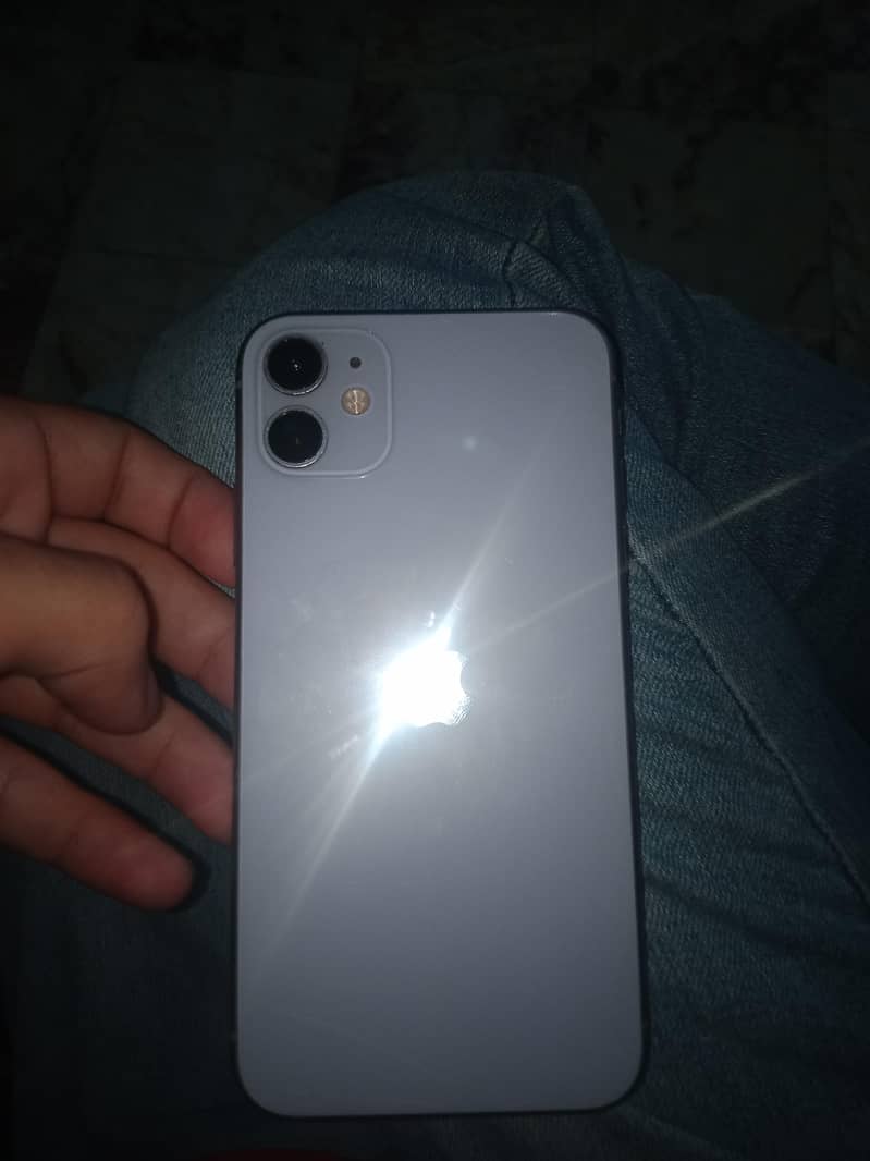 iPhone 11 5