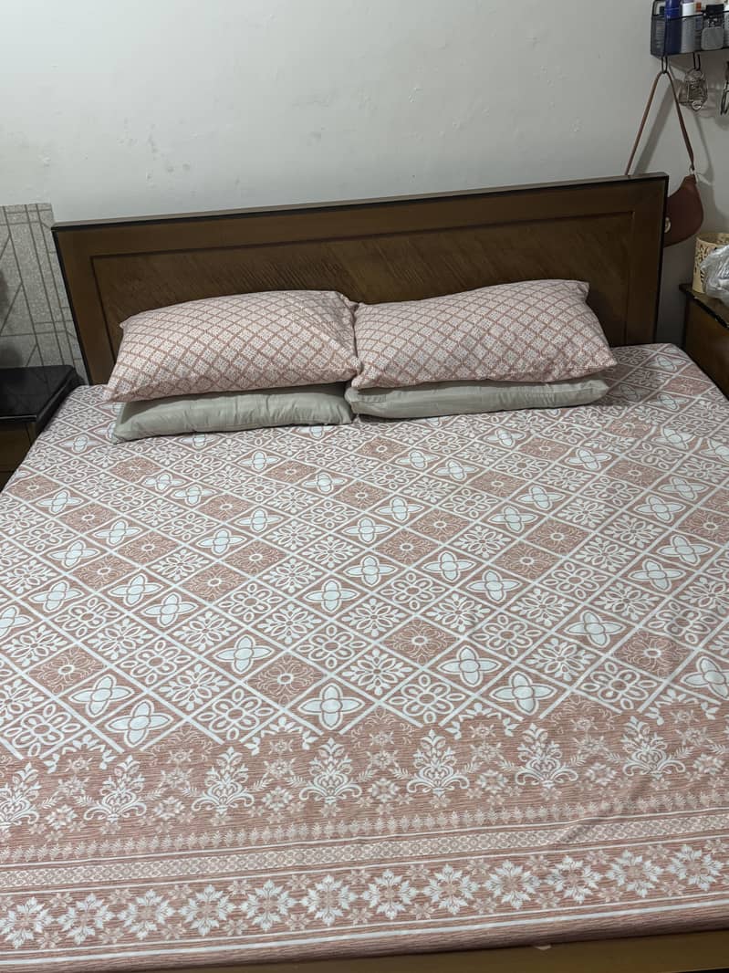Full bed set 4