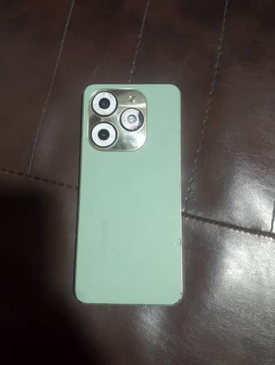 nice phone hai 4+2+4 ram & 128 strong tacno spark 20c