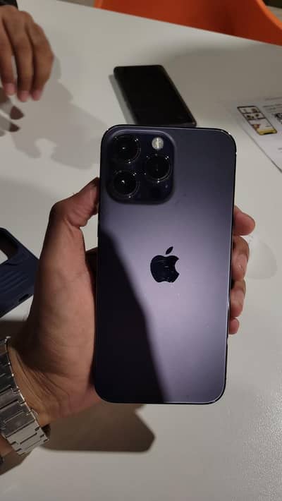 Apple iPhone 14 pro max