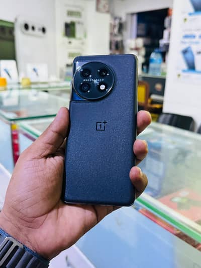 One Plus 11 5g