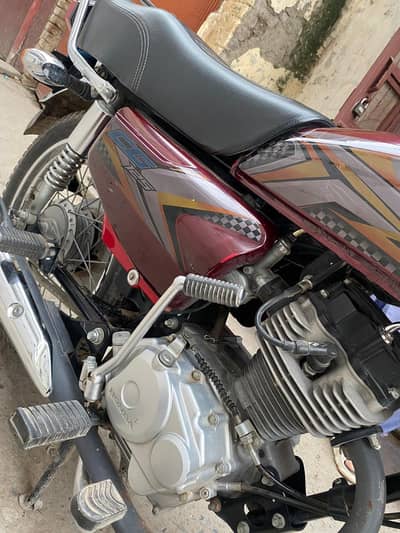 Honda CG 125 modle 2025 Red colour