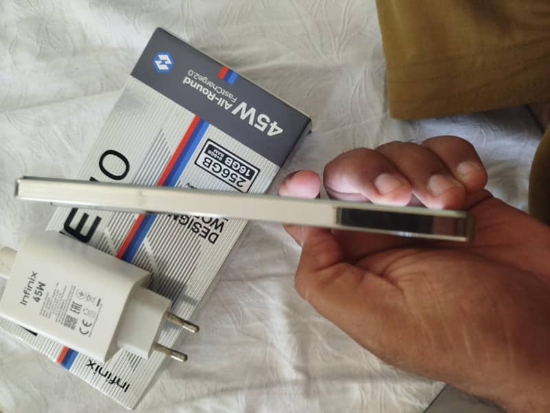Infinix Note 40 1