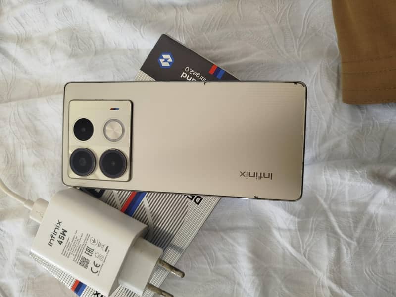 Infinix Note 40 2