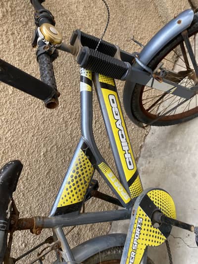 Cycle sahi hai bs aik brake tooti hai baki all ok 24 size
