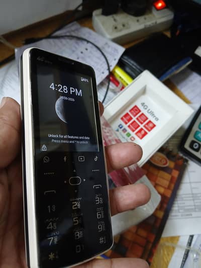 Q mobile supper fast 4G ultra 2/16 good condition