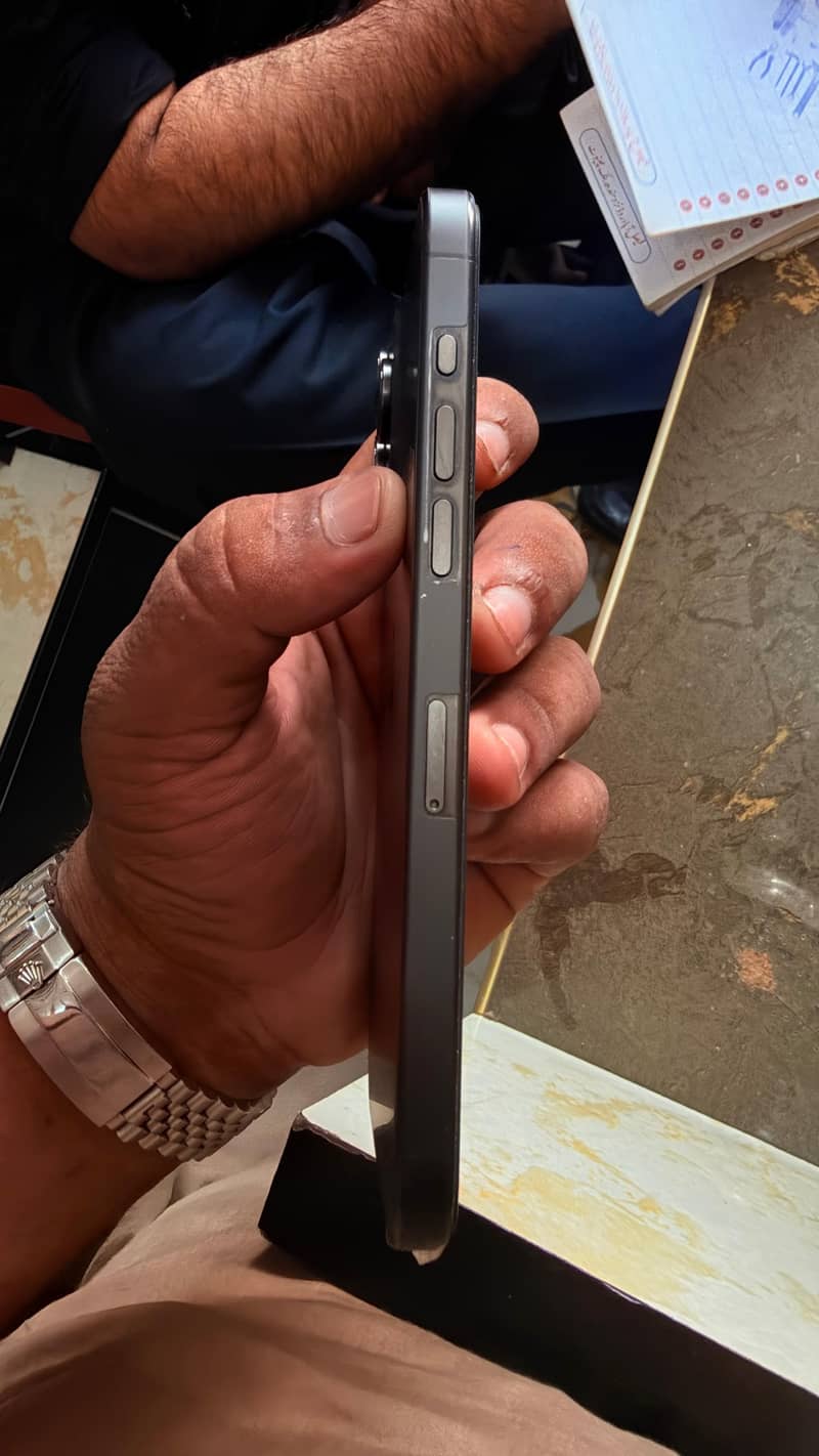 Apple iPhone 15 Pro Max 1