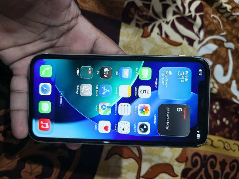 Apple iPhone 11 7