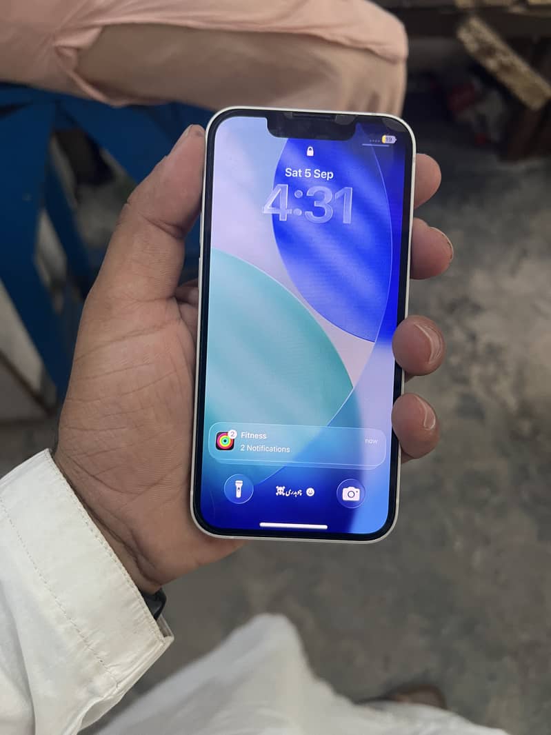 Apple iPhone 13 mini 2