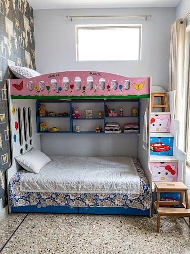 Kids bunker bed