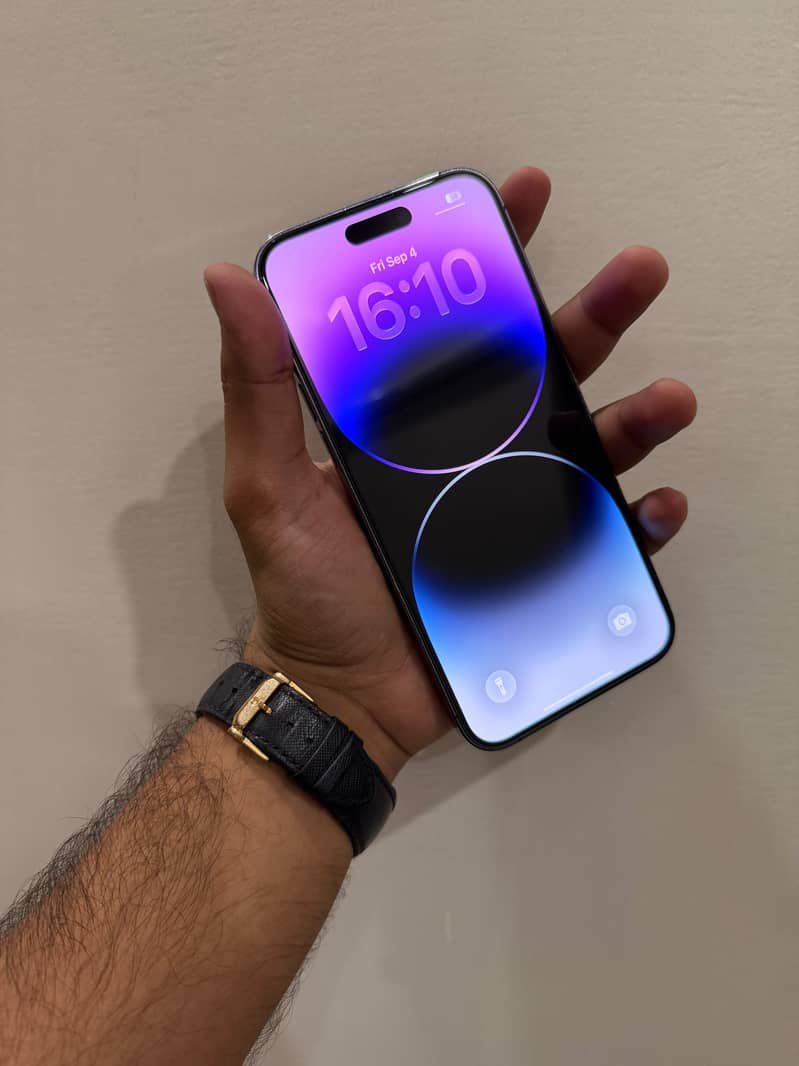 Apple iPhone 14 Pro Max 1