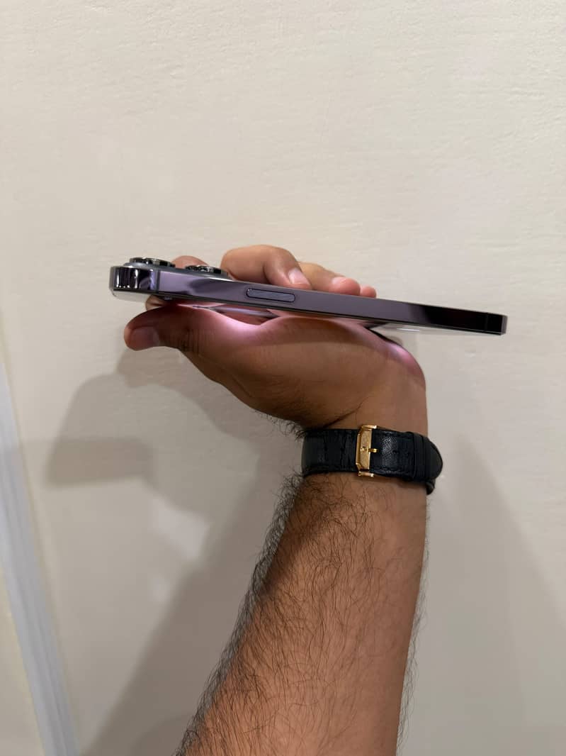 Apple iPhone 14 Pro Max 4