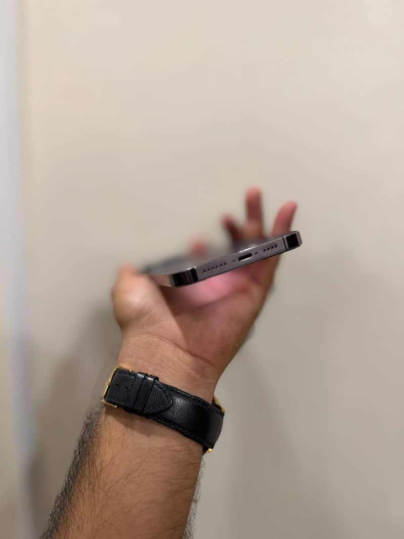 Apple iPhone 14 Pro Max 6