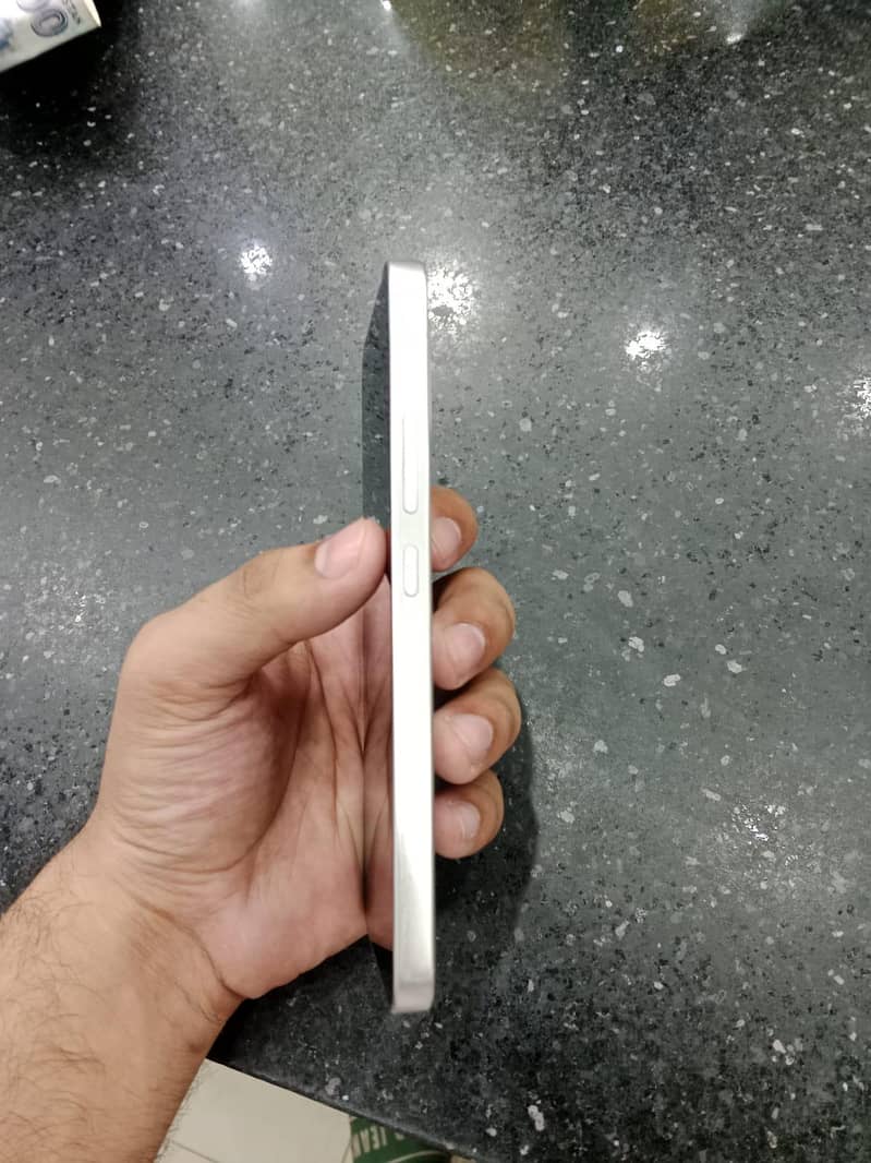 OPPO  a6 pro 4