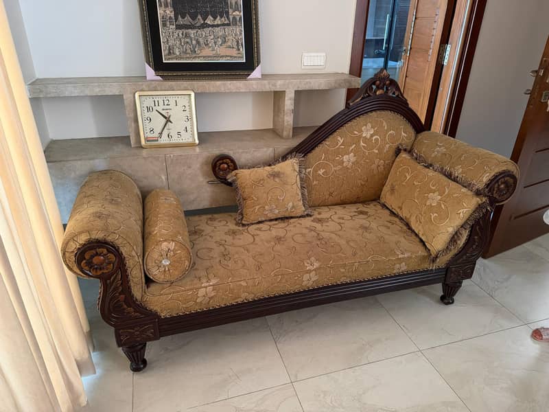 dewan sofa 1