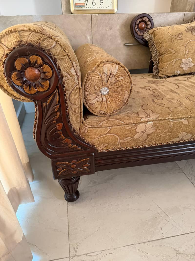 dewan sofa 2