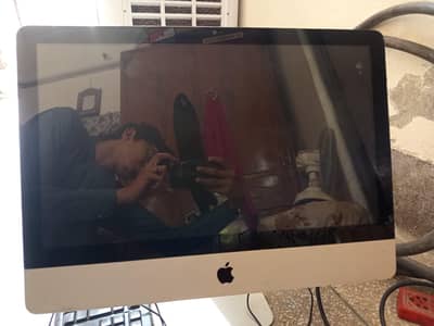 Mac core i3 urgent sale