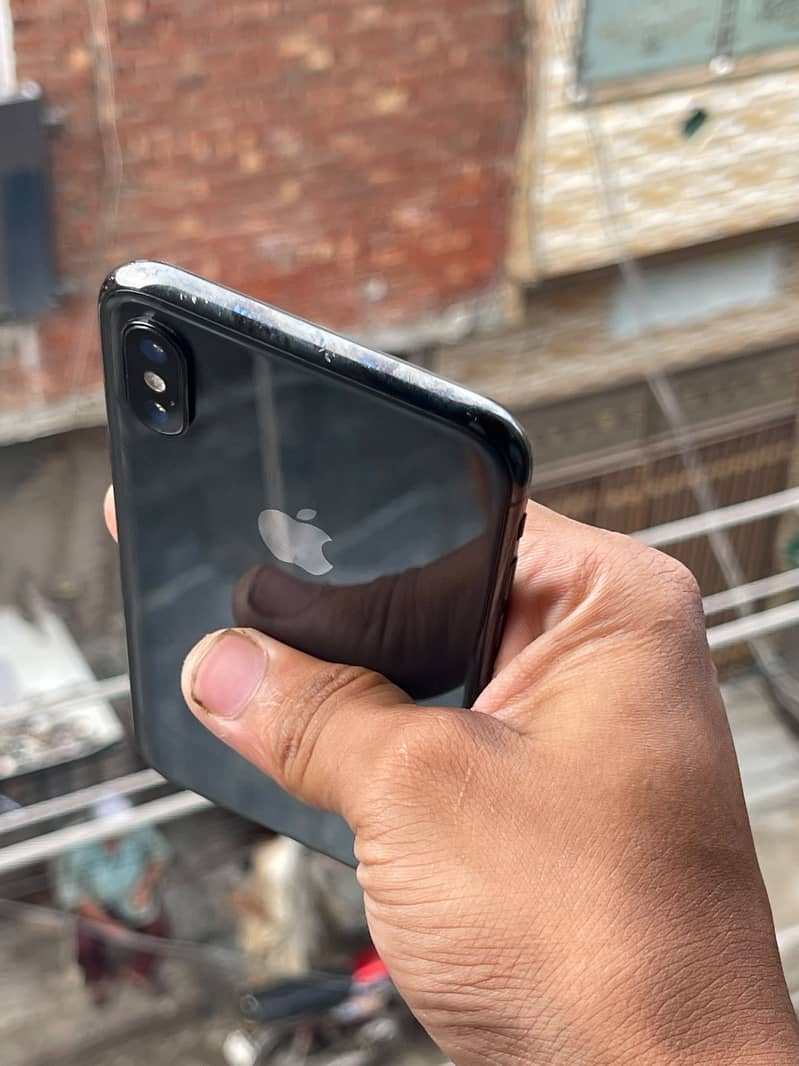 Apple iPhone X 5