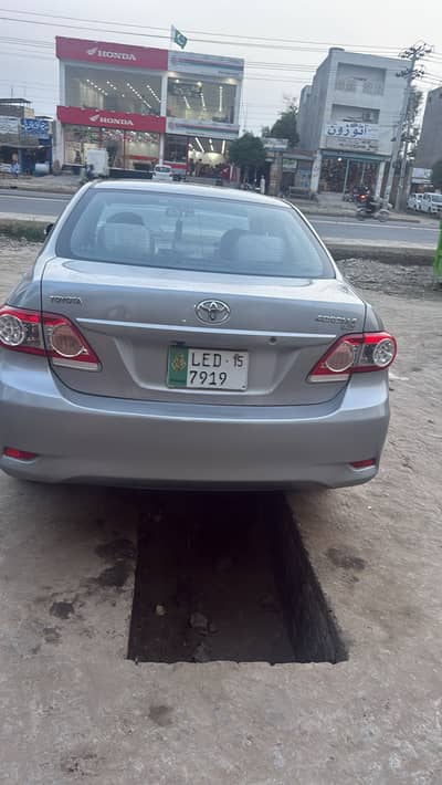 Toyota Corolla GLI 2012