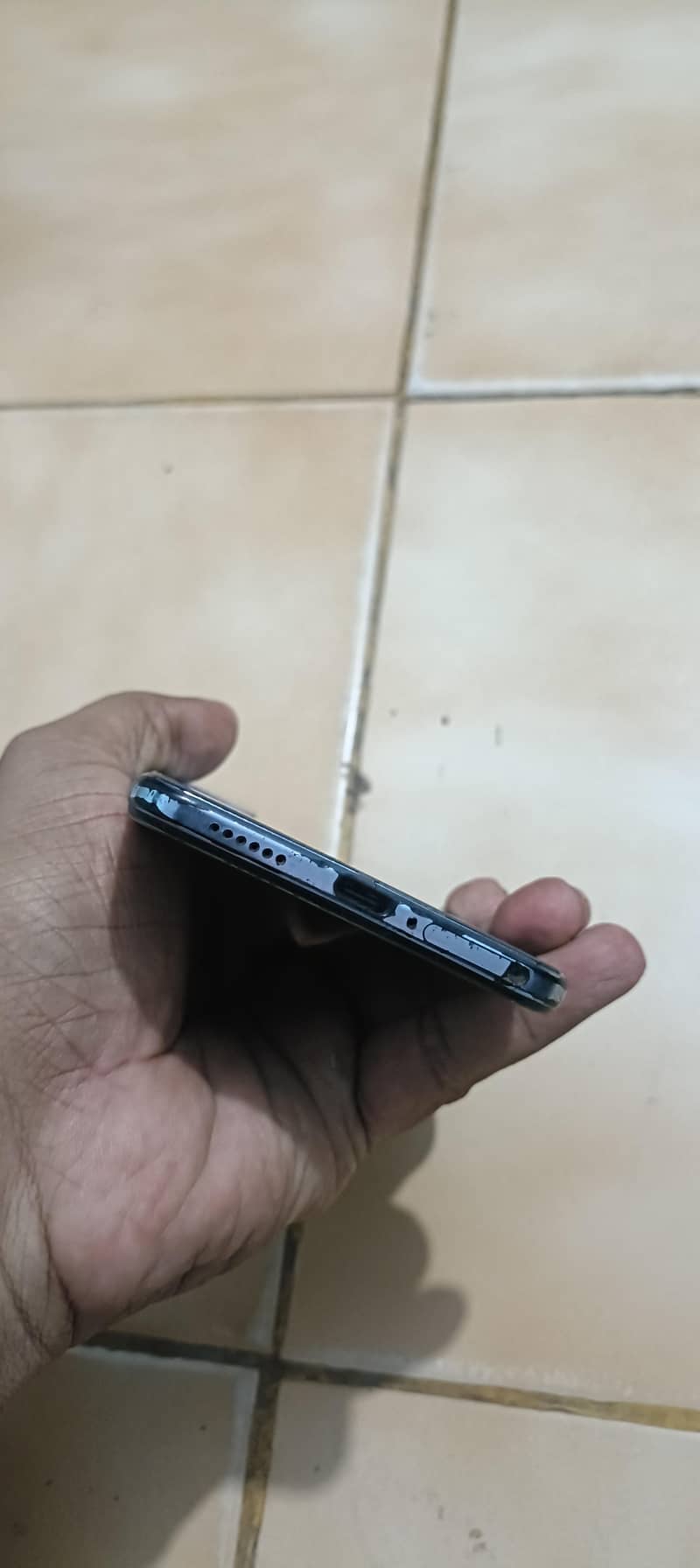 Vivo V21 4