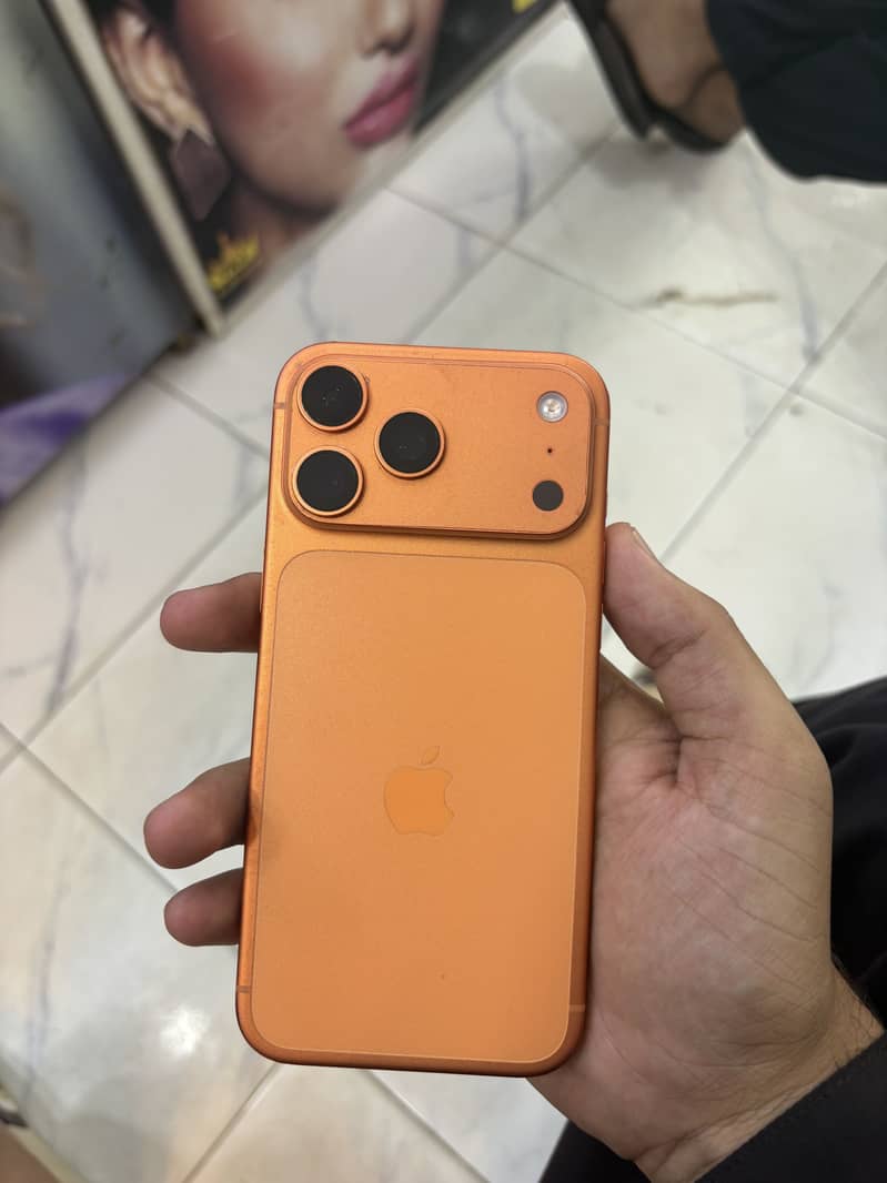 Apple iPhone 17 Pro Max 2
