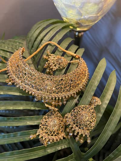Beautiful Golden Bridal Jewelry Set