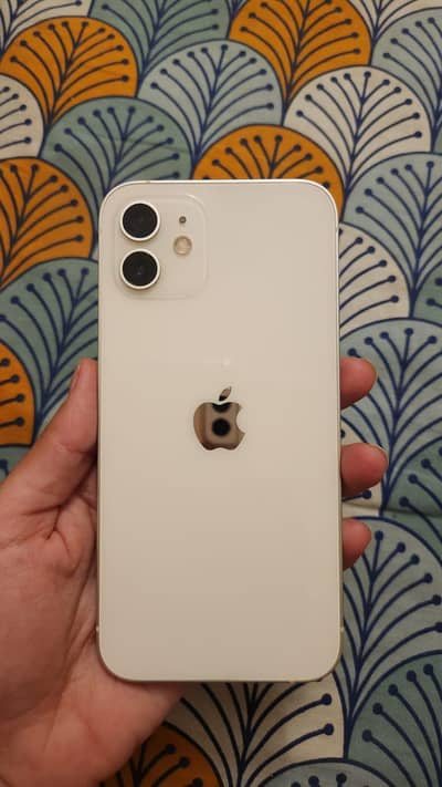 Apple iPhone 12