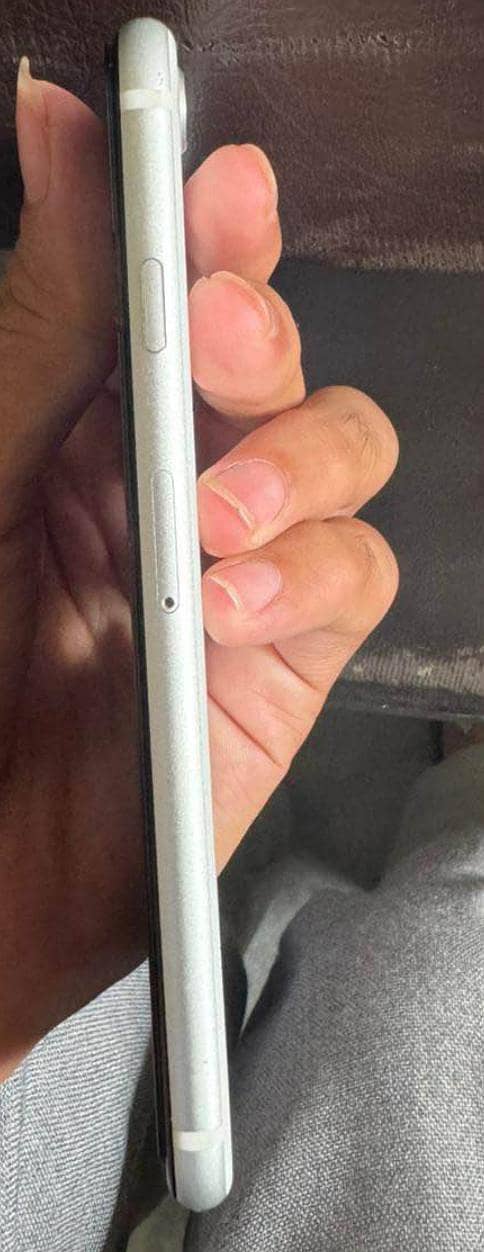 Apple iPhone SE 1