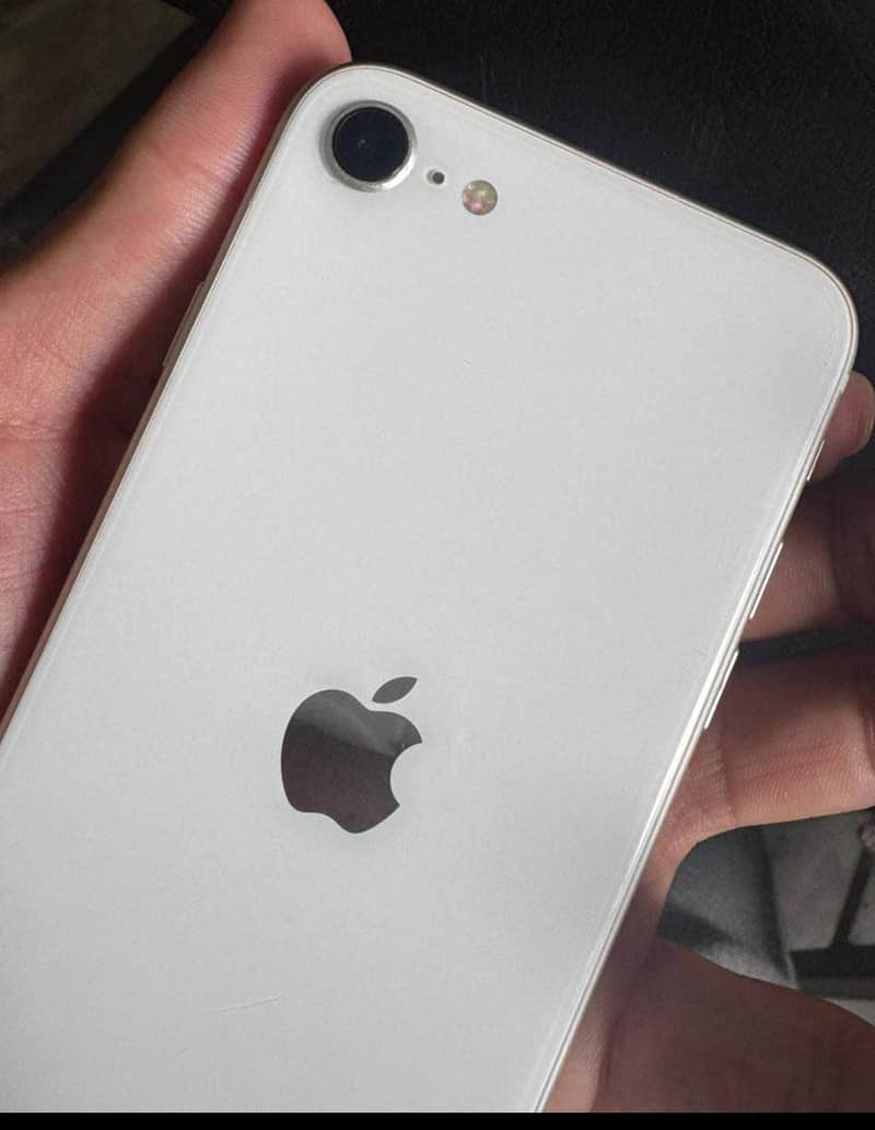 Apple iPhone SE 3