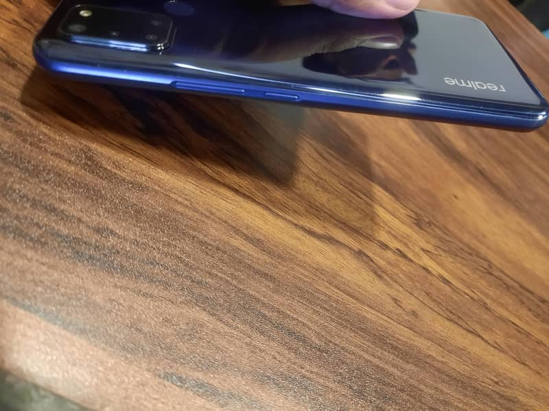 Realme C17 0
