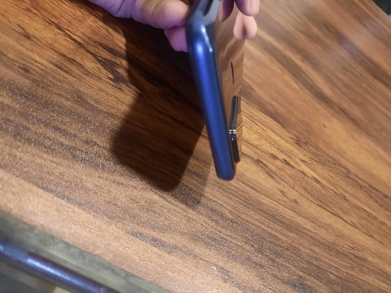 Realme C17 1