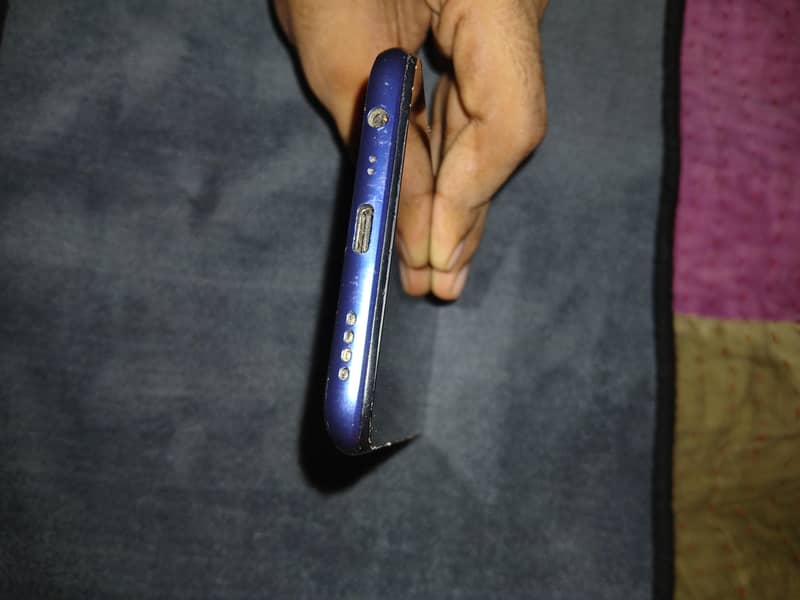 Realme C17 7