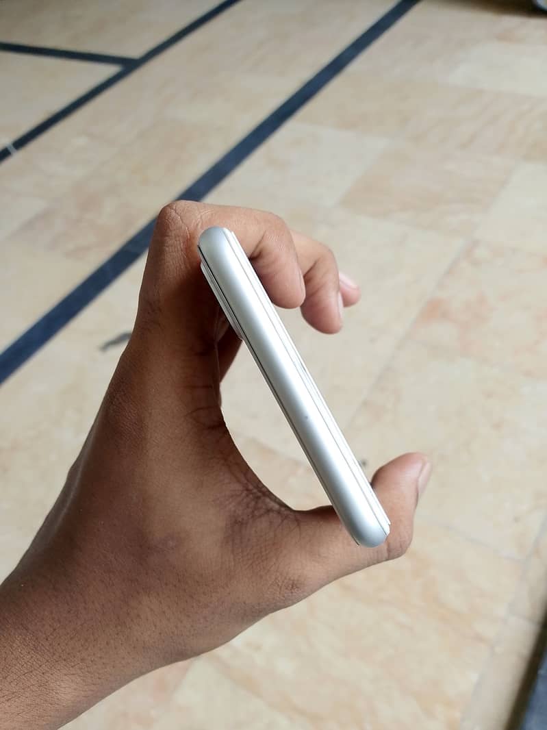 Apple iPhone 8 Plus 7