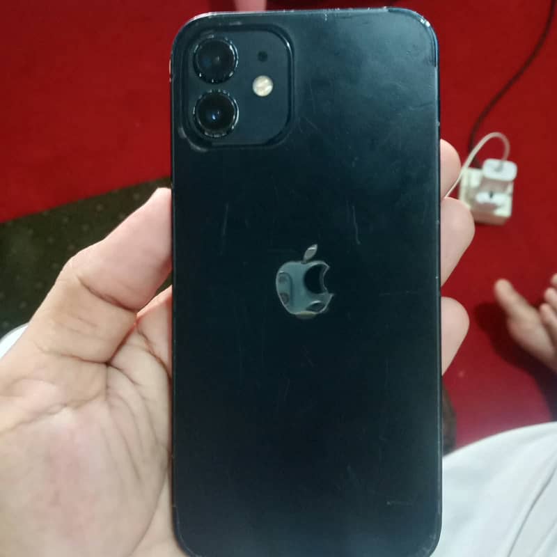 Apple iPhone 12 1