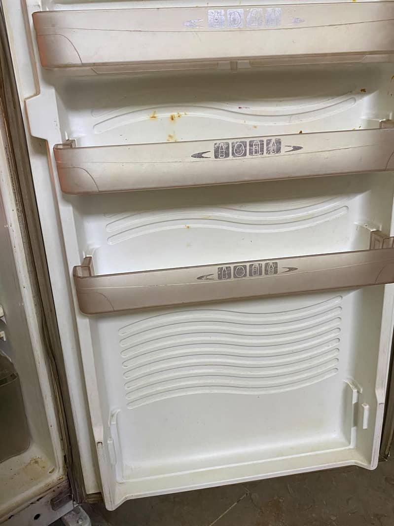 Dawlance fridge 4
