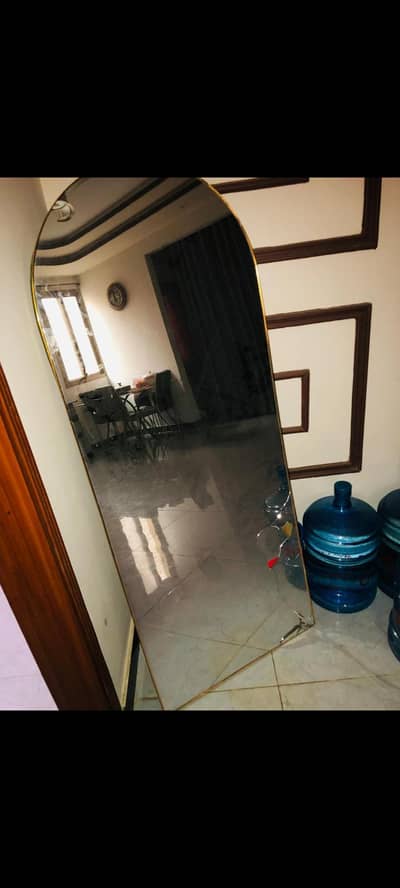 Large Full Length Mirror – Elegant Golden Frame Description