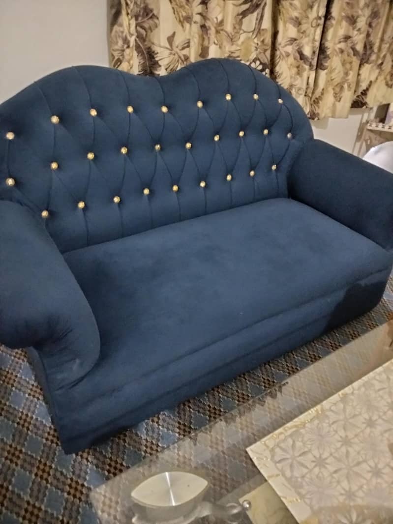 3+2+1 Sofa Set | Beautiful Velvet Design | Excellent Condition 2