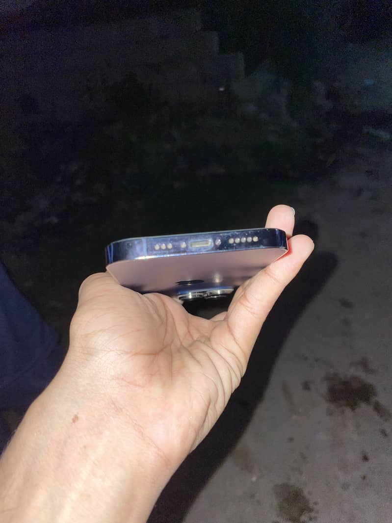 Apple iPhone 14 Pro 3