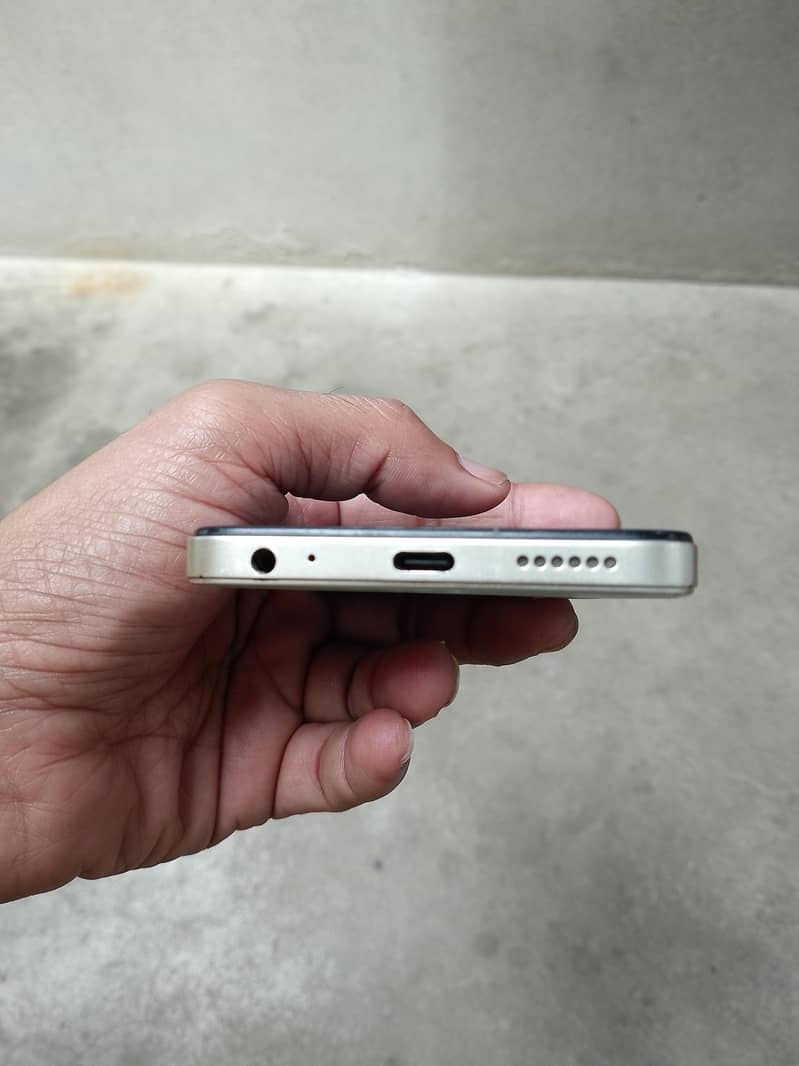 Tecno Spark 20C 1