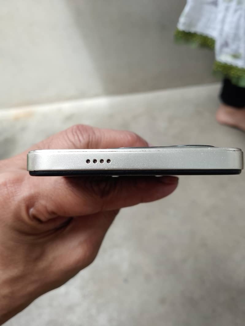 Tecno Spark 20C 3